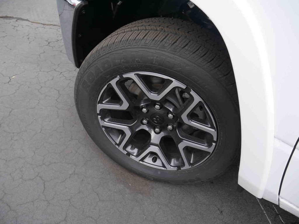 New 2026 Bright White Clear-Coat Exterior Paint RAM LARAMIE image 11