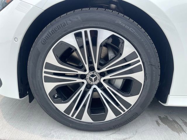 2025 Mercedes-Benz E-Class E350 - Photo 35