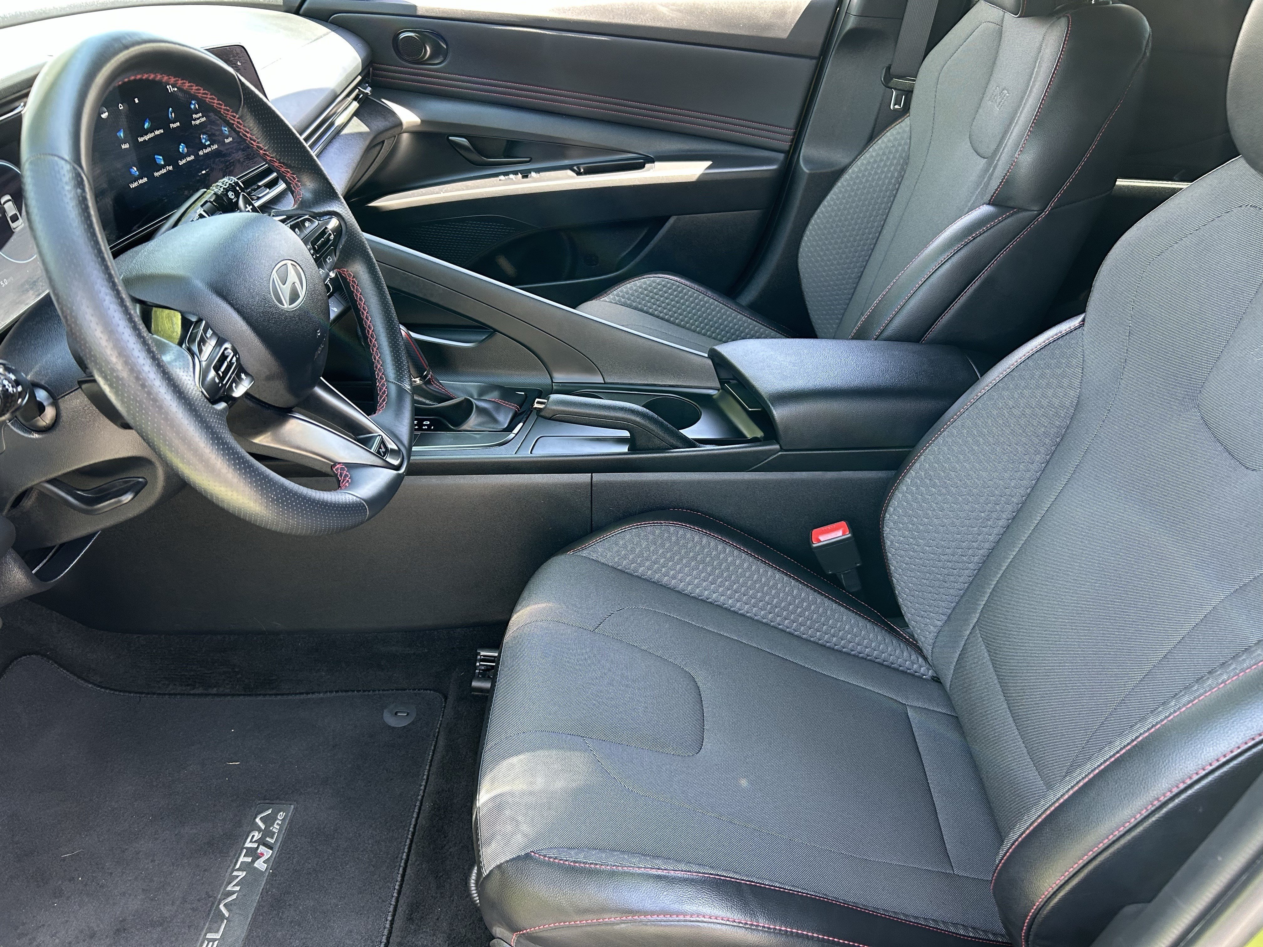 2024 Hyundai Elantra N Line - Photo 17