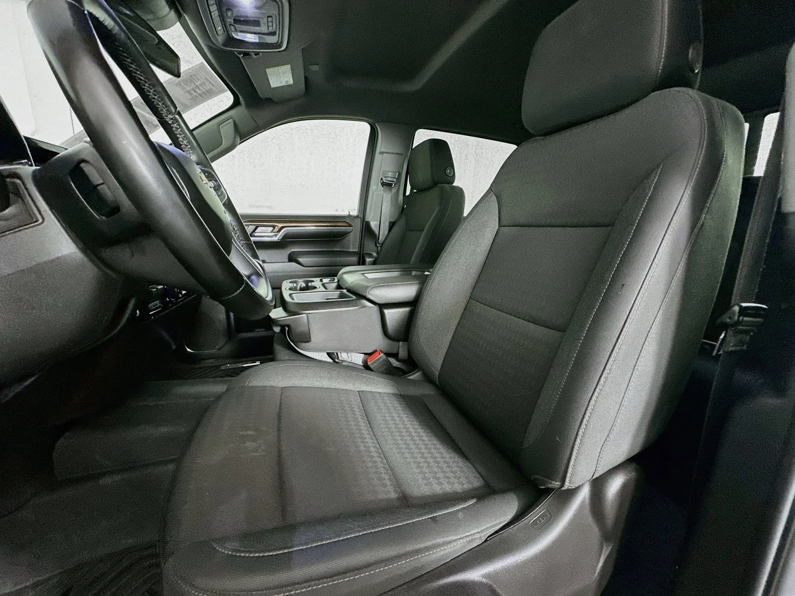 Used 2024 White Chevrolet LT image 22