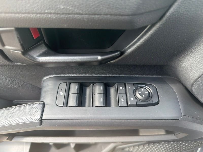 Used 2024  Toyota SR5 image 16