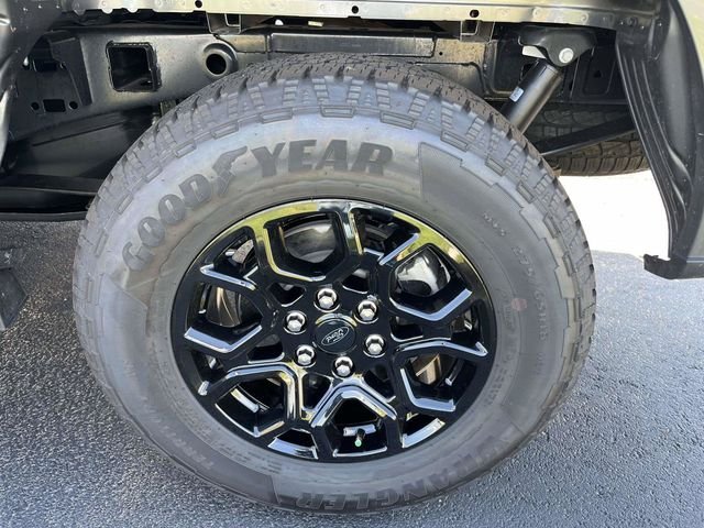 New 2026 Carbonized Gray Metallic Ford XLT image 4