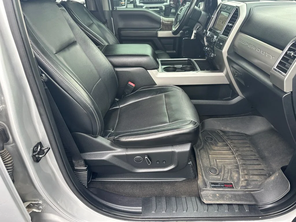 Used 2018 Silver Ford Lariat image 13