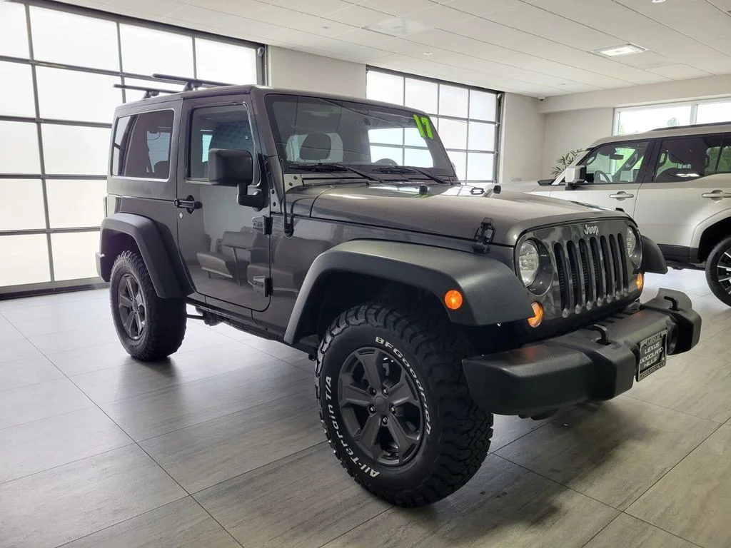 Used 2017 Gray Jeep Sport image 6