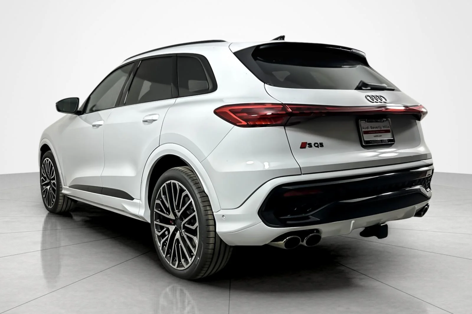 New 2026 Glacier White Metallic Audi Premium Plus 3.0 TFSI quattro image 4