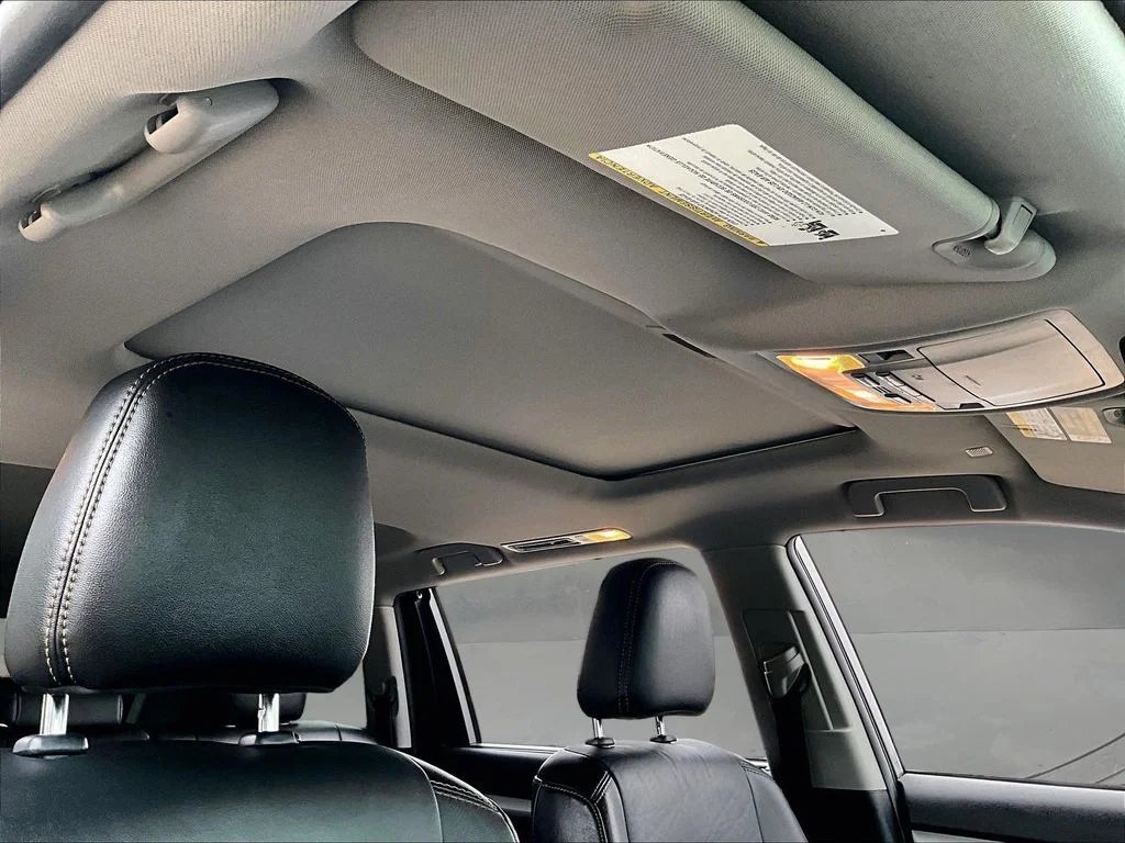 Used 2019 Gray Toyota XLE image 31
