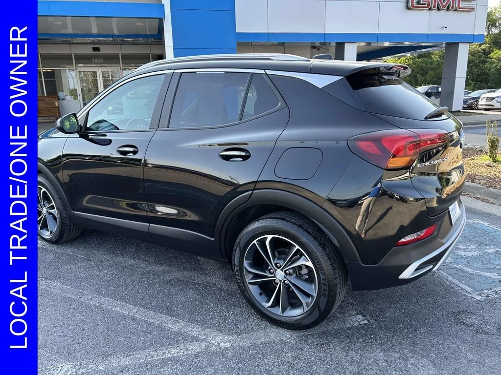 Used 2023 Ebony Twilight Metallic Buick Select image 6