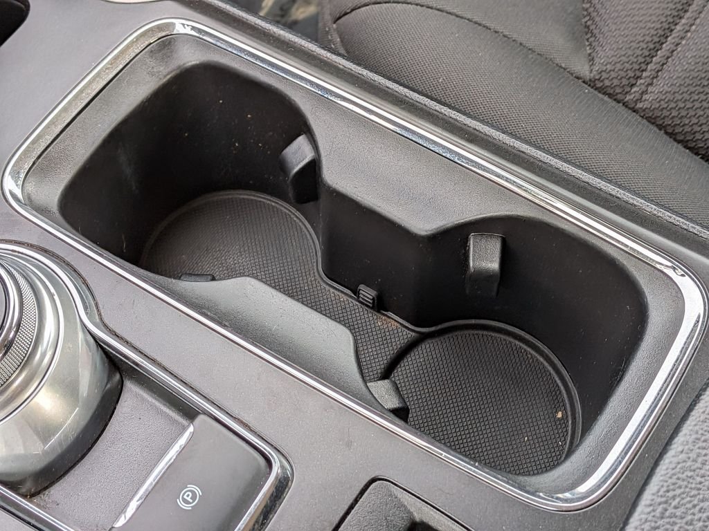 Used 2019 Silver Ford SE image 27