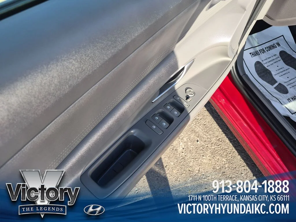 Used 2024 Red Hyundai SEL image 16