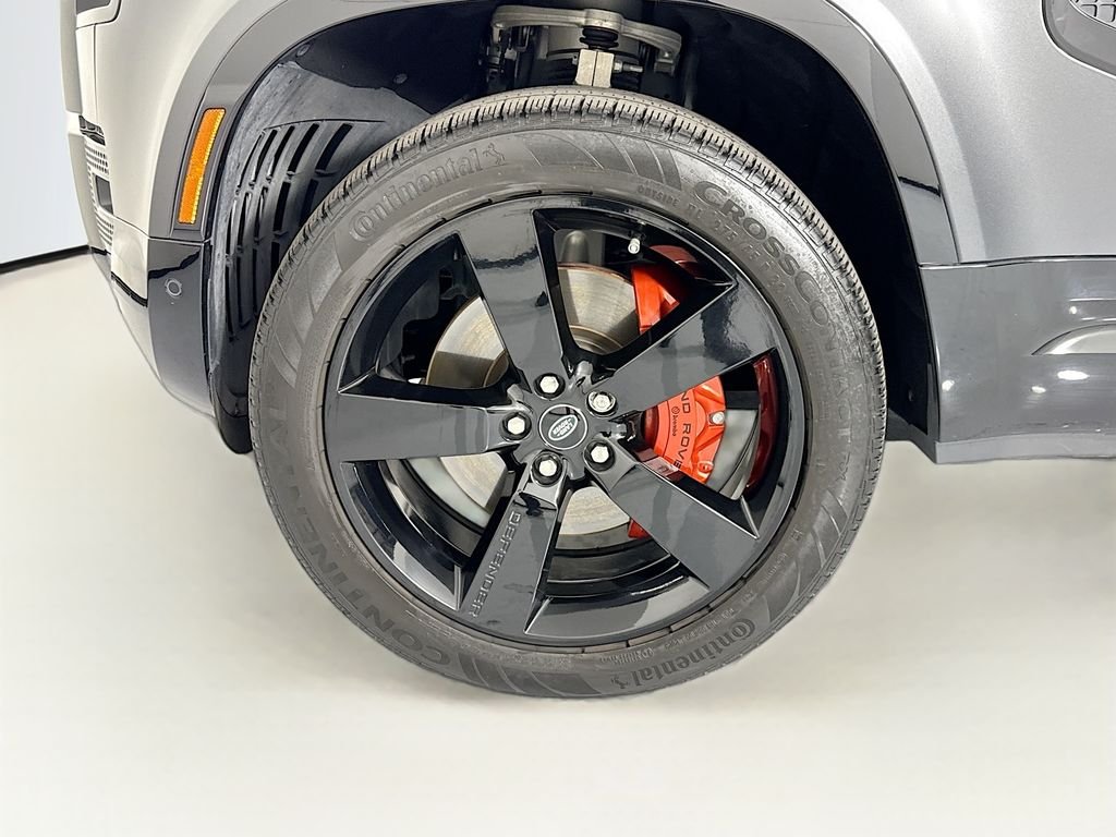 Used 2024 Carpathian Grey Premium Metallic Land Rover X image 30