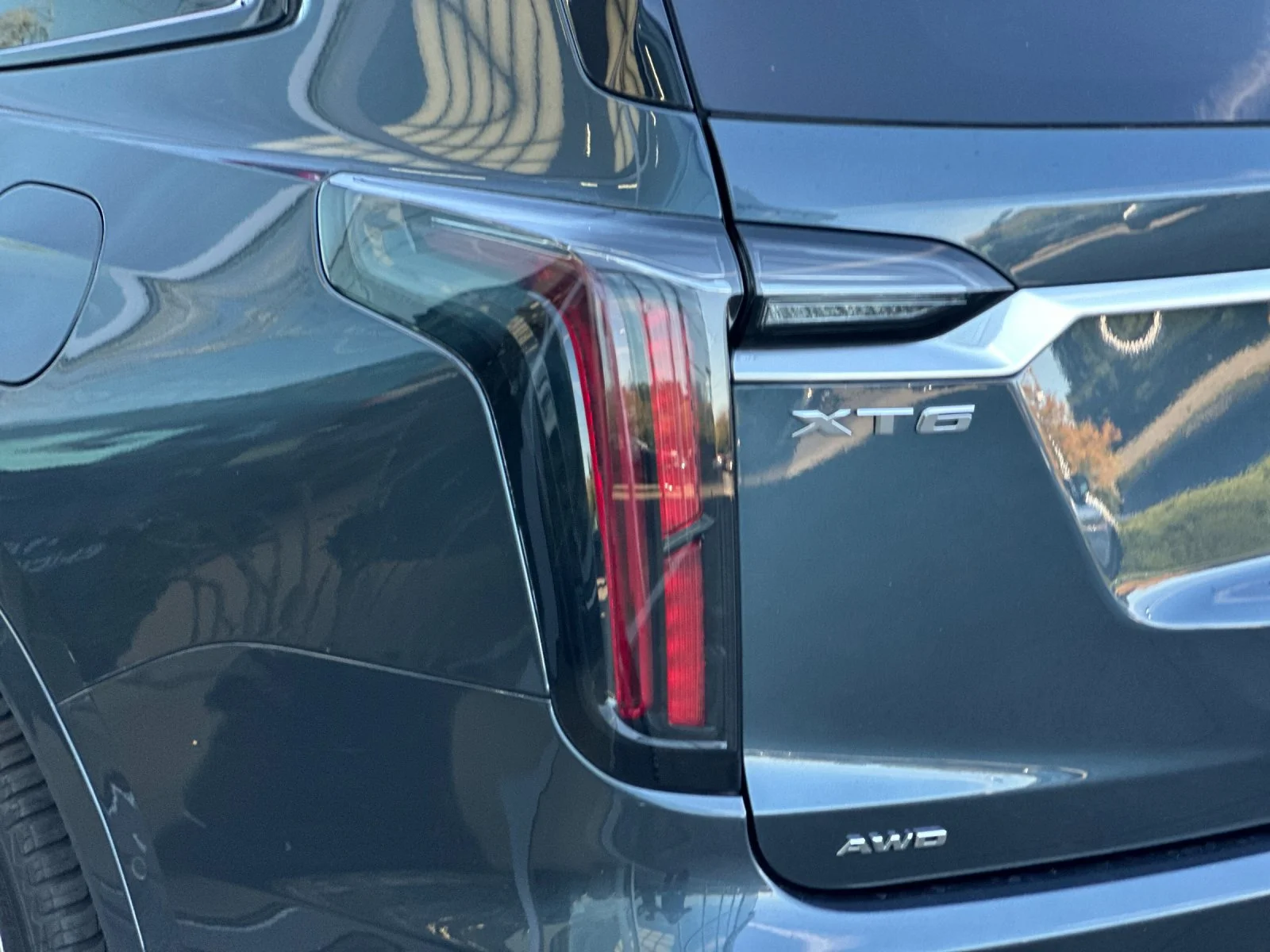 Used 2021 Shadow Metallic Cadillac Sport image 27