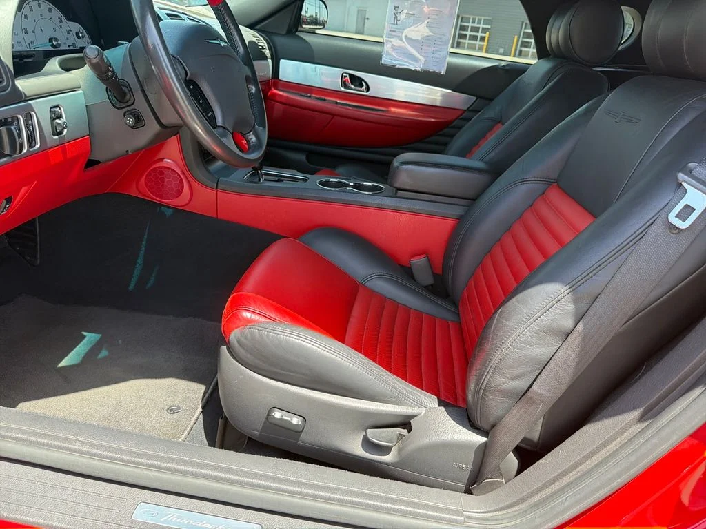 Used 2002 Red Ford Base image 14