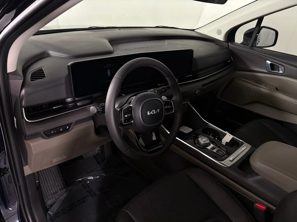 New 2026 Deep Chroma Blue Kia EX image 18