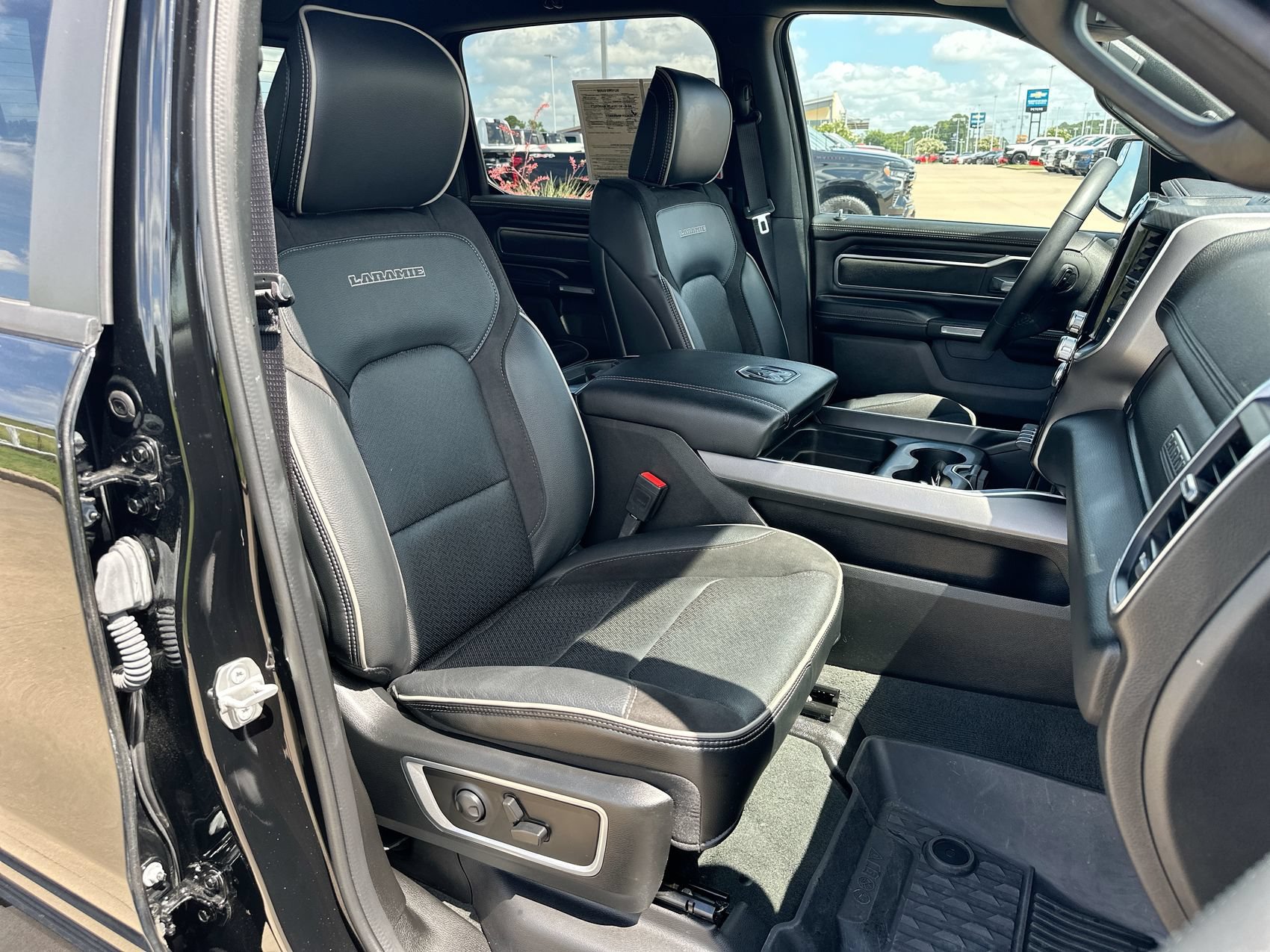 Used 2023 Diamond Black Crystal Pearlcoat Ram Laramie image 26