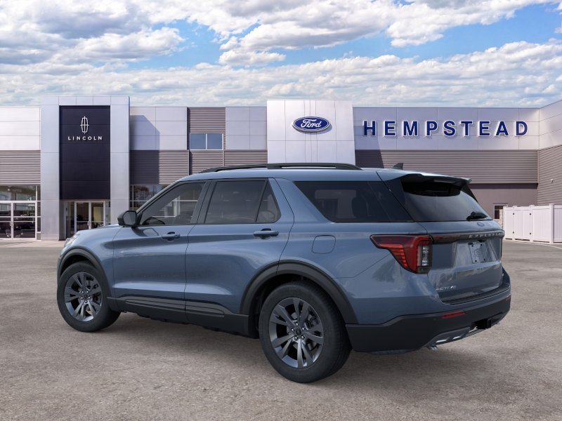 New 2026 Vapor Blue Metallic Ford Active image 4