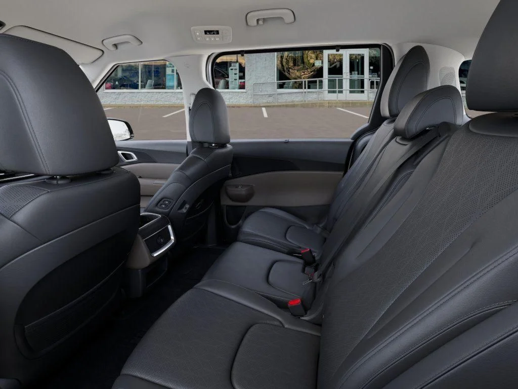 New 2026 White Kia EX image 18