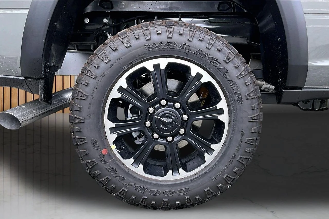 New 2026 Ceramic Gray Clearcoat RAM  image 35