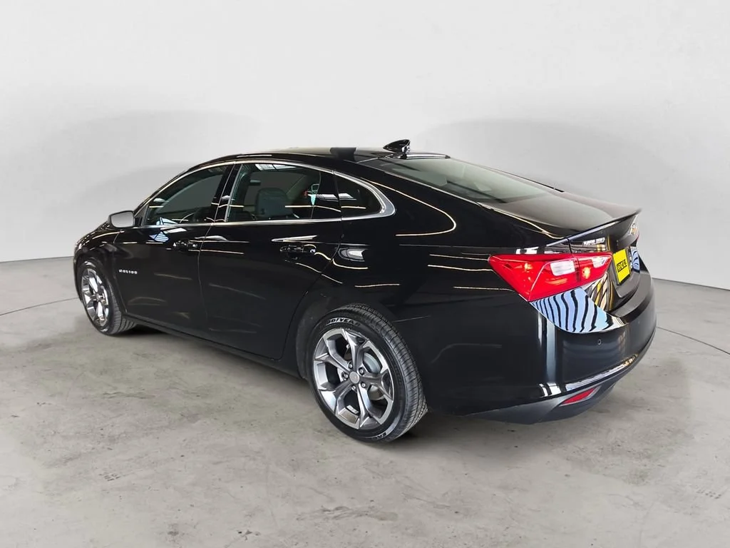 Used 2024 Mosaic Black Metallic Chevrolet 1LT image 7