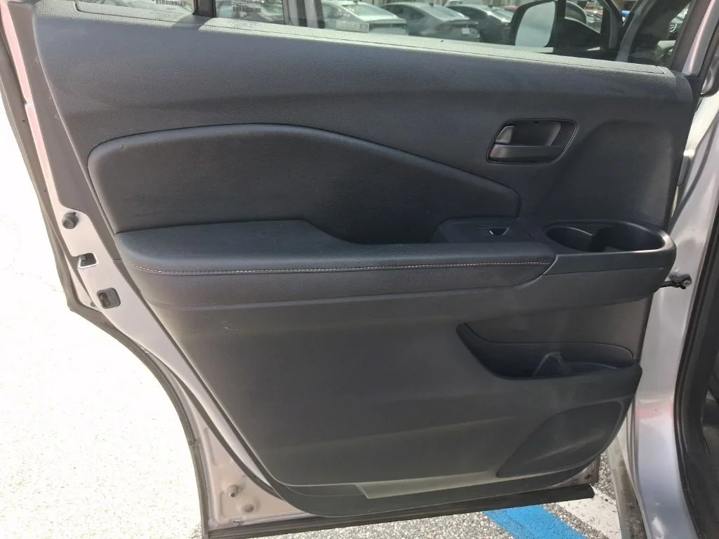 Used 2022  Honda EX-L image 23