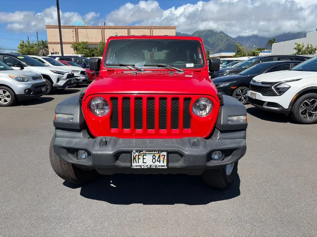 Used 2023 Red Jeep Sport S image 2