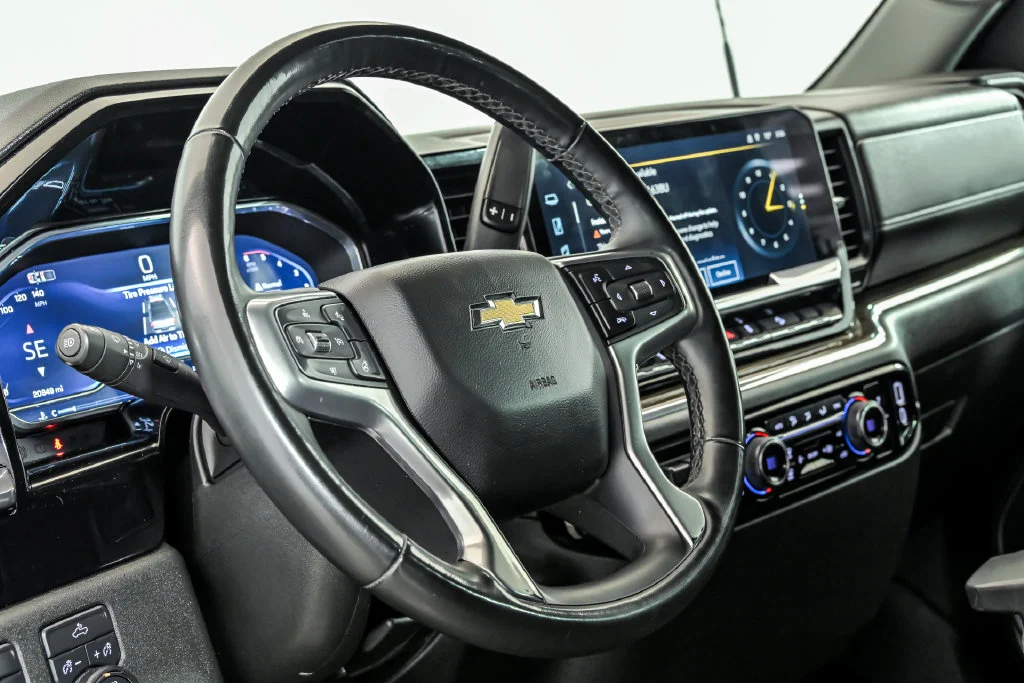 2024 Chevrolet Silverado 3500HD LT - Photo 15