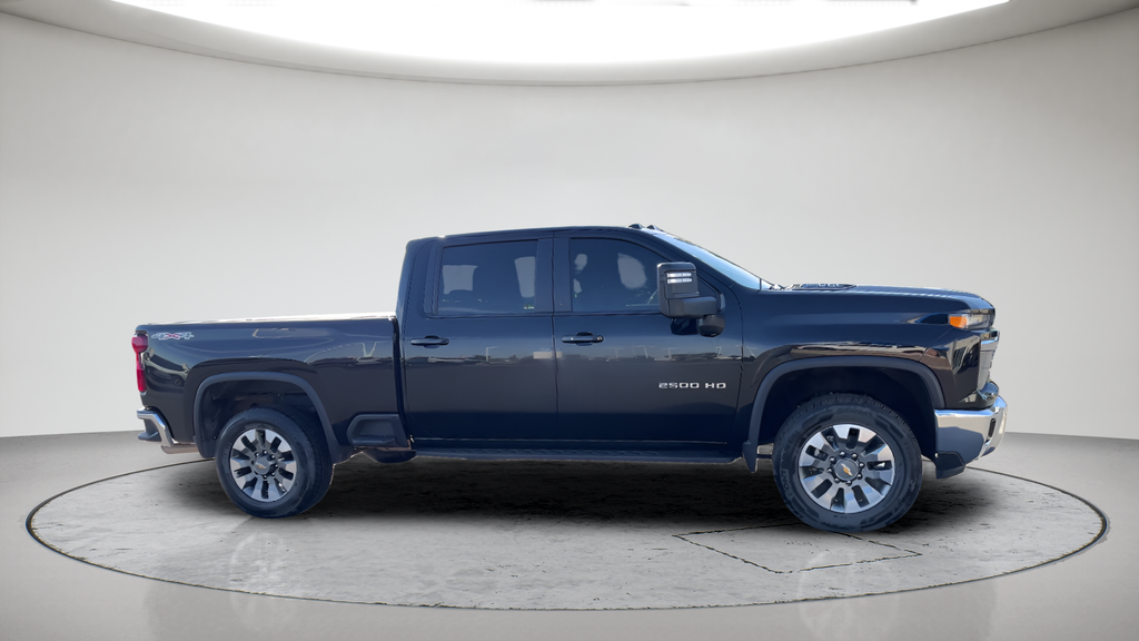 Used 2024 Black Chevrolet LT image 5
