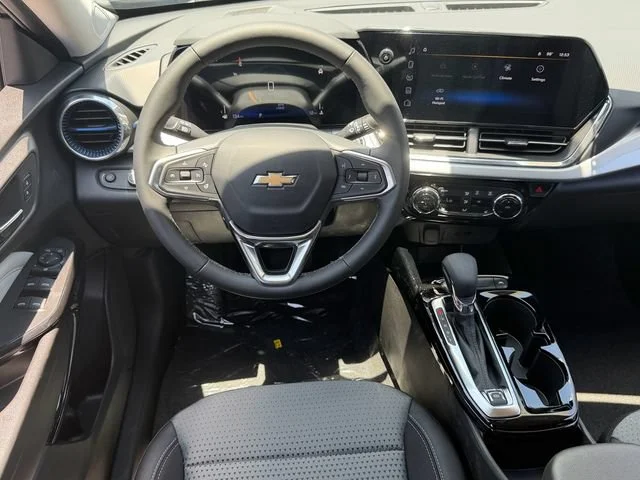 New 2026 Mosaic Black Metallic Chevrolet LT image 7
