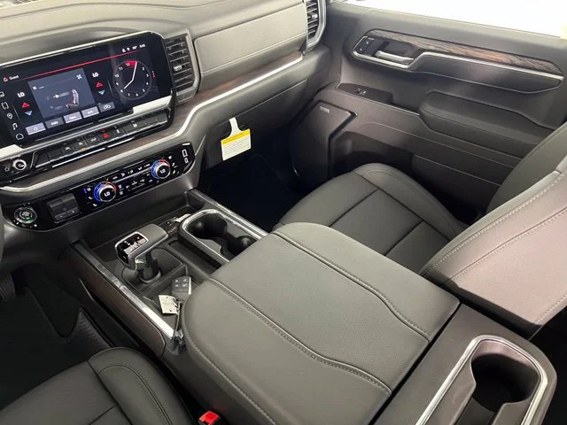 2026 GMC Sierra 1500 SLT - Photo 32
