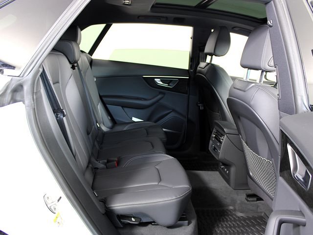 Used 2026  Audi 55 Premium image 27