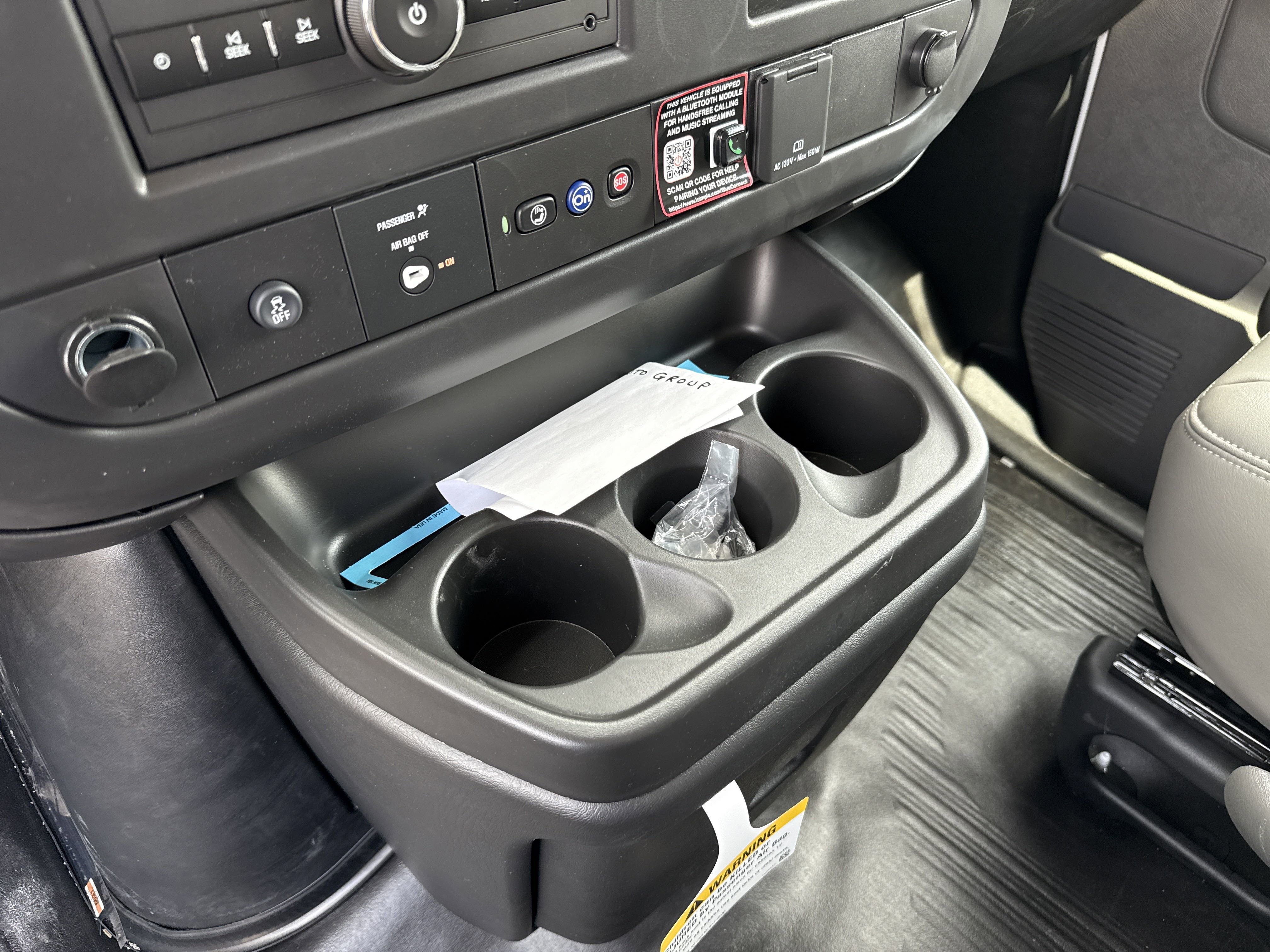 2025 Chevrolet Express Cargo Work Van - Photo 17