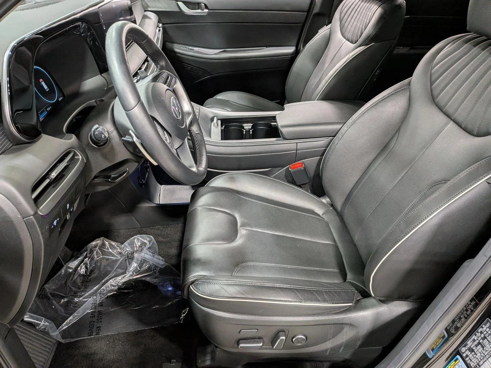 Used 2024 Abyss Black Pearl Hyundai Limited image 17
