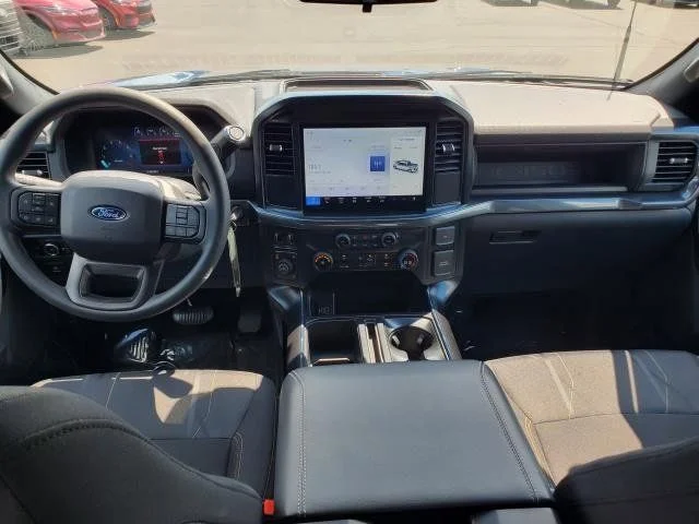 2025 Ford F-150 STX - Photo 11