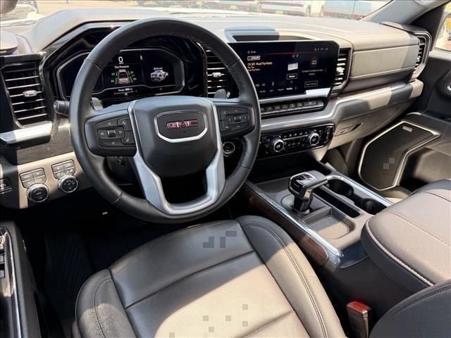 Used 2024 White GMC SLT image 13