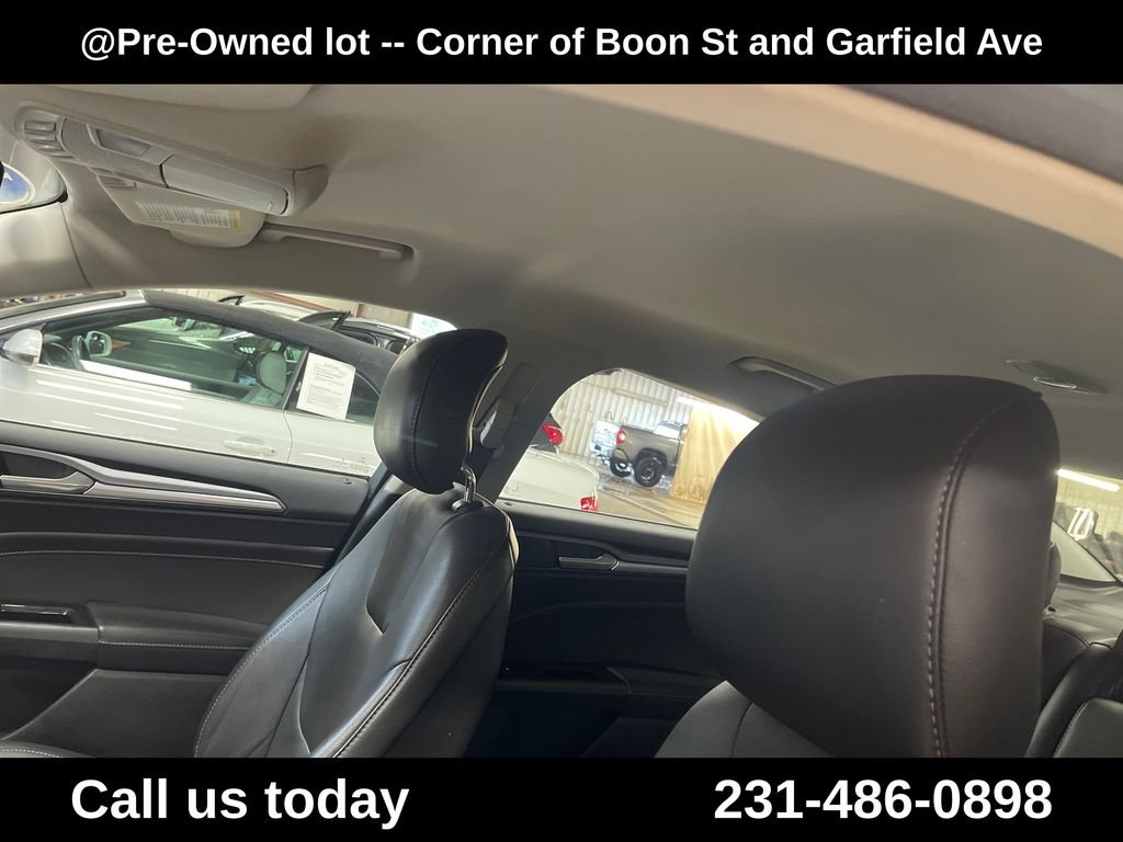 Used 2014 Silver Ford Titanium image 13