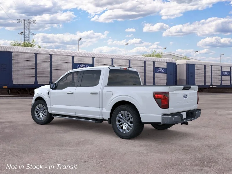 New 2026 Oxford White Ford XLT image 4