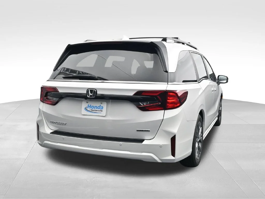 New 2027 Platinum White Pearl Honda Touring image 2