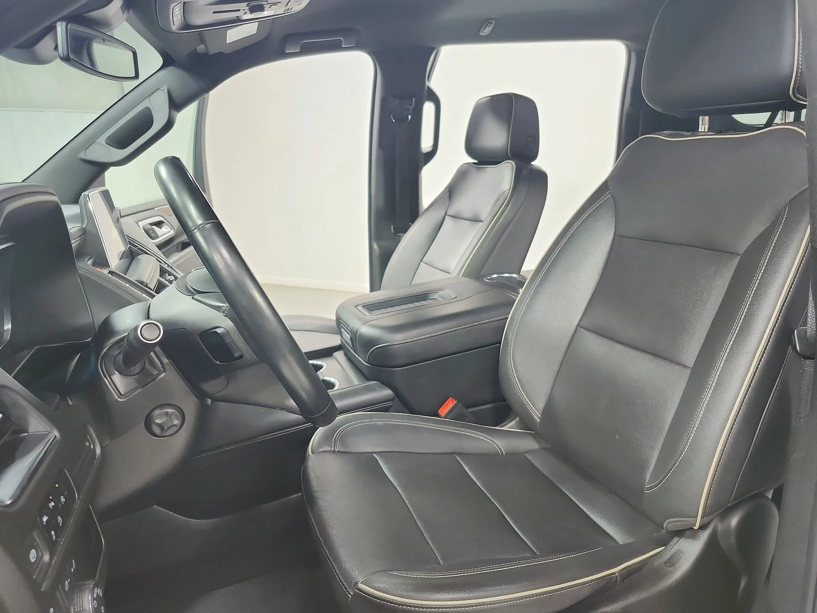 Used 2023 Silver Sage Metallic Chevrolet Premier image 19