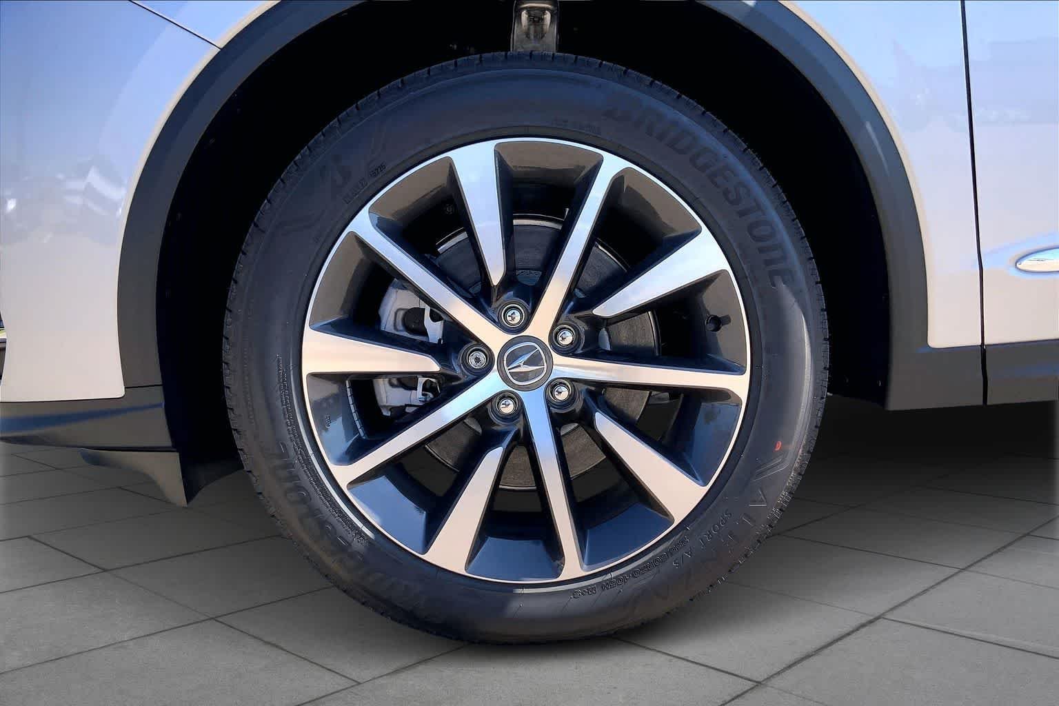 New 2026 Solar Silver Metallic Acura w/Technology Package image 12