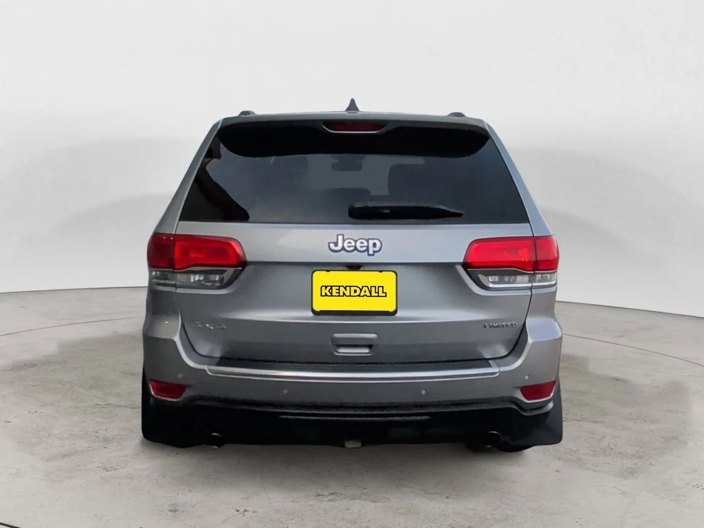 Used 2014 Silver Jeep Limited image 4