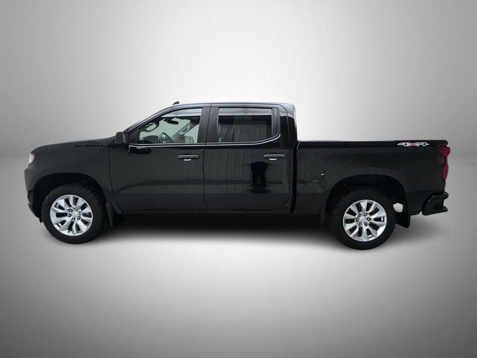 Used 2021 Black Chevrolet Custom image 8