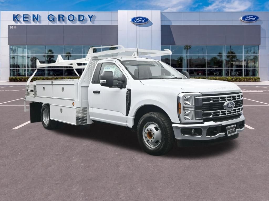 2026 Ford F-350 XL Regular Cab 169-In DRW's photo