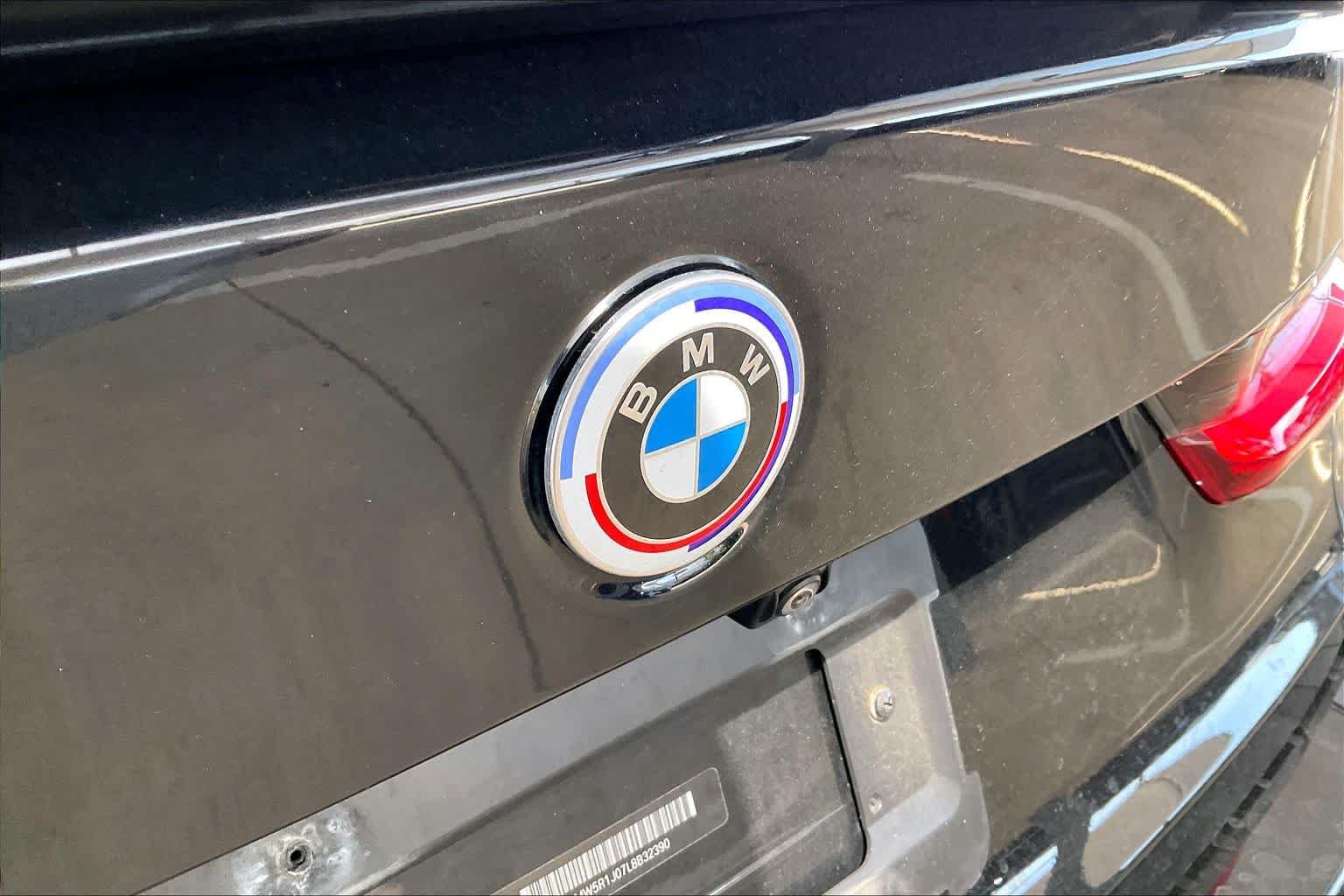 Used 2020 Jet Black BMW 330i image 30