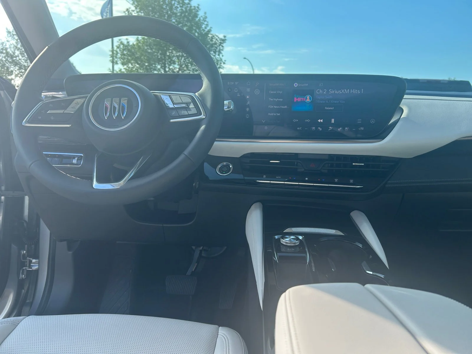 New 2026 Moonstone Grey Metallic Buick Avenir AWD image 21