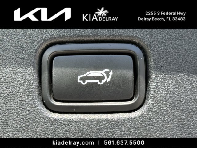 Used 2024 Silver Hyundai SEL image 9