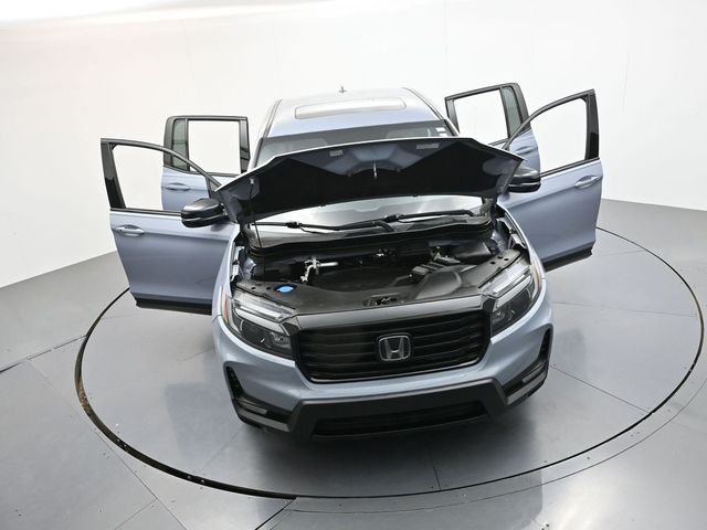 Used 2023  Honda Black Edition image 53