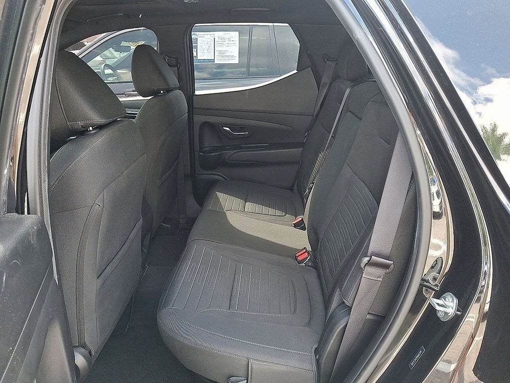 Used 2022 Black Hyundai SEL image 9