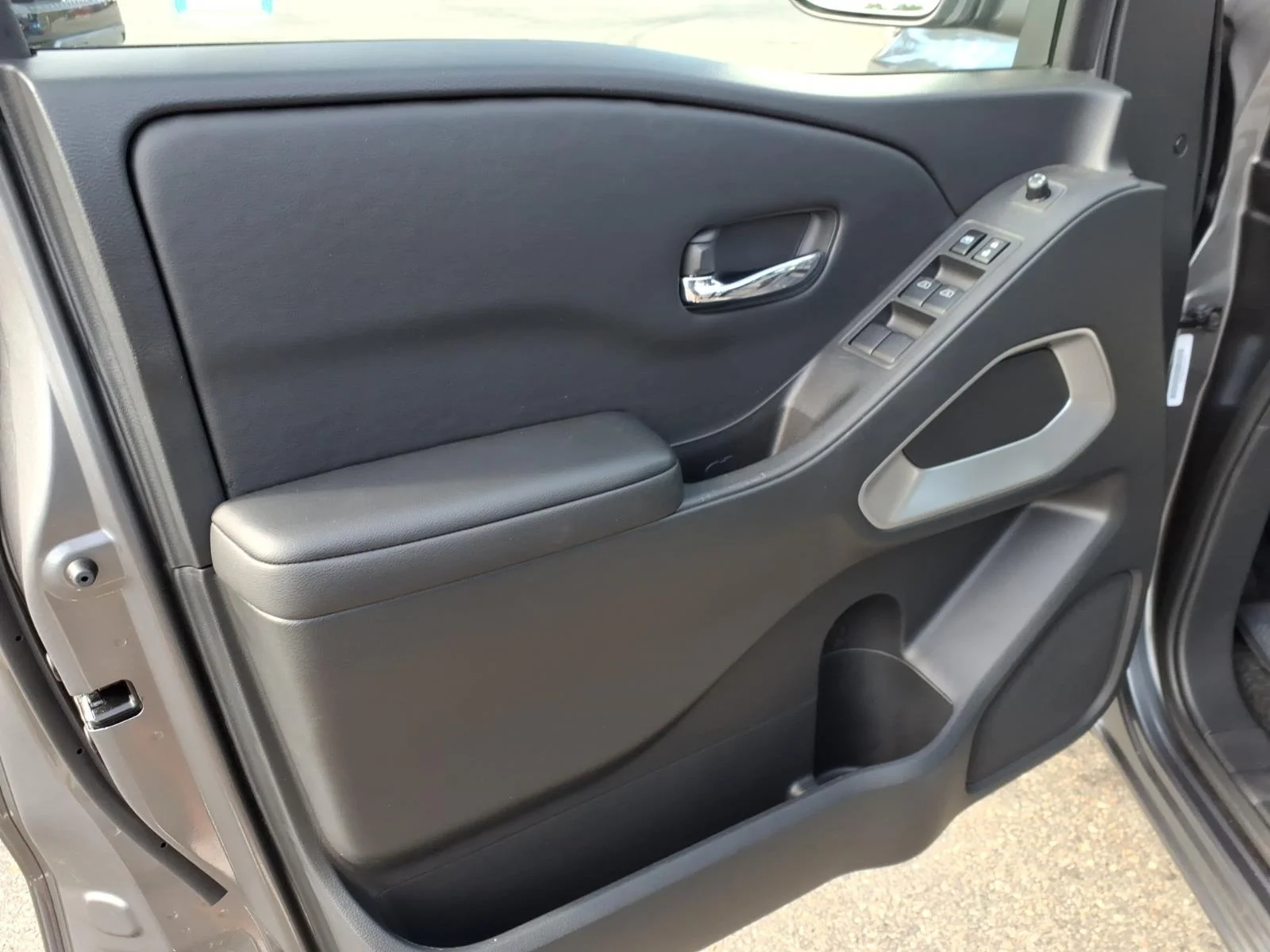 Certified Used 2026 Gun Metallic Nissan SV image 10
