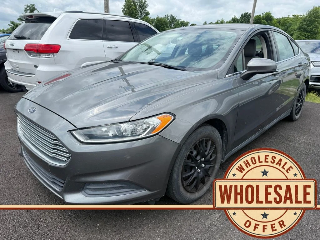 Used 2014 Gray Ford S image 1