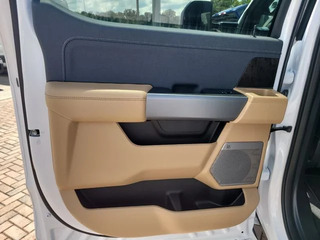New 2026 Oxford White Ford Lariat image 12