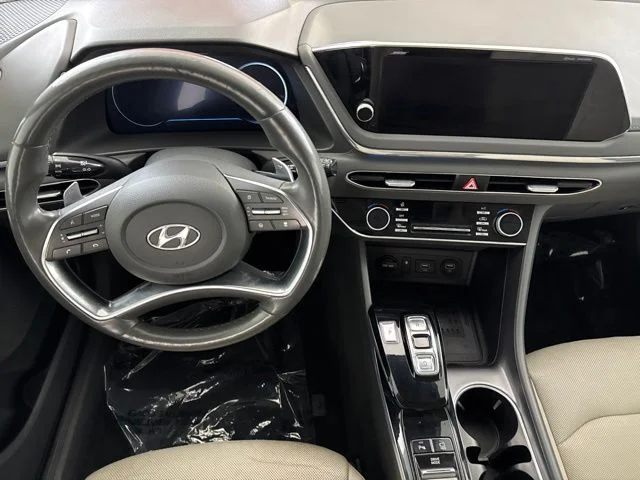 Used 2020 Red Hyundai Limited image 22